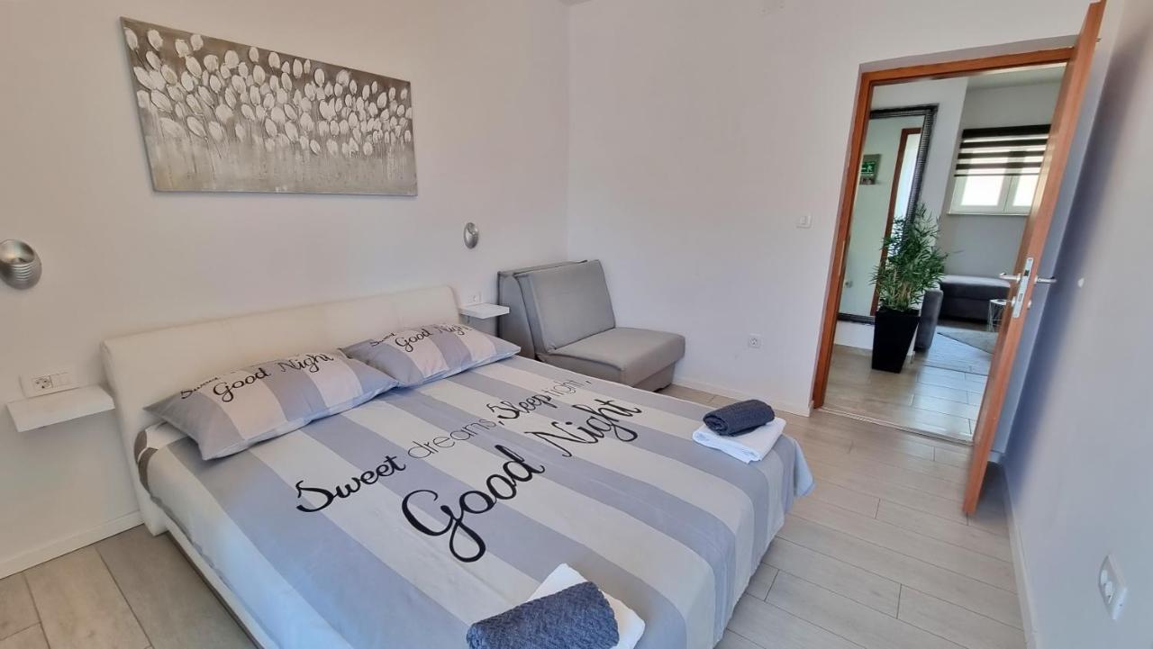 Apartment Milana Дуче Экстерьер фото